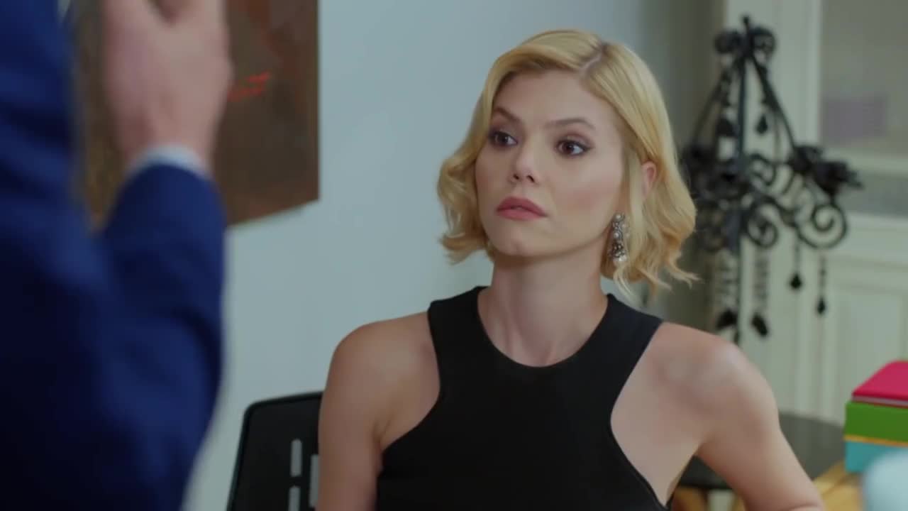 Кадры из сериала Полнолуние 32 серия 1 сезон (2017)