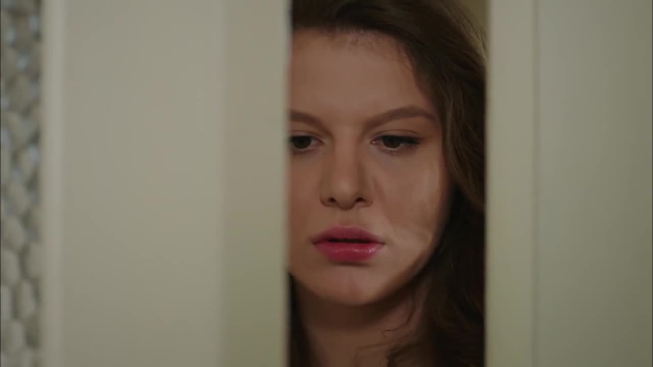 Кадры из сериала Госпожа Фазилет и ее дочери 20 серия 1 сезон (2017)