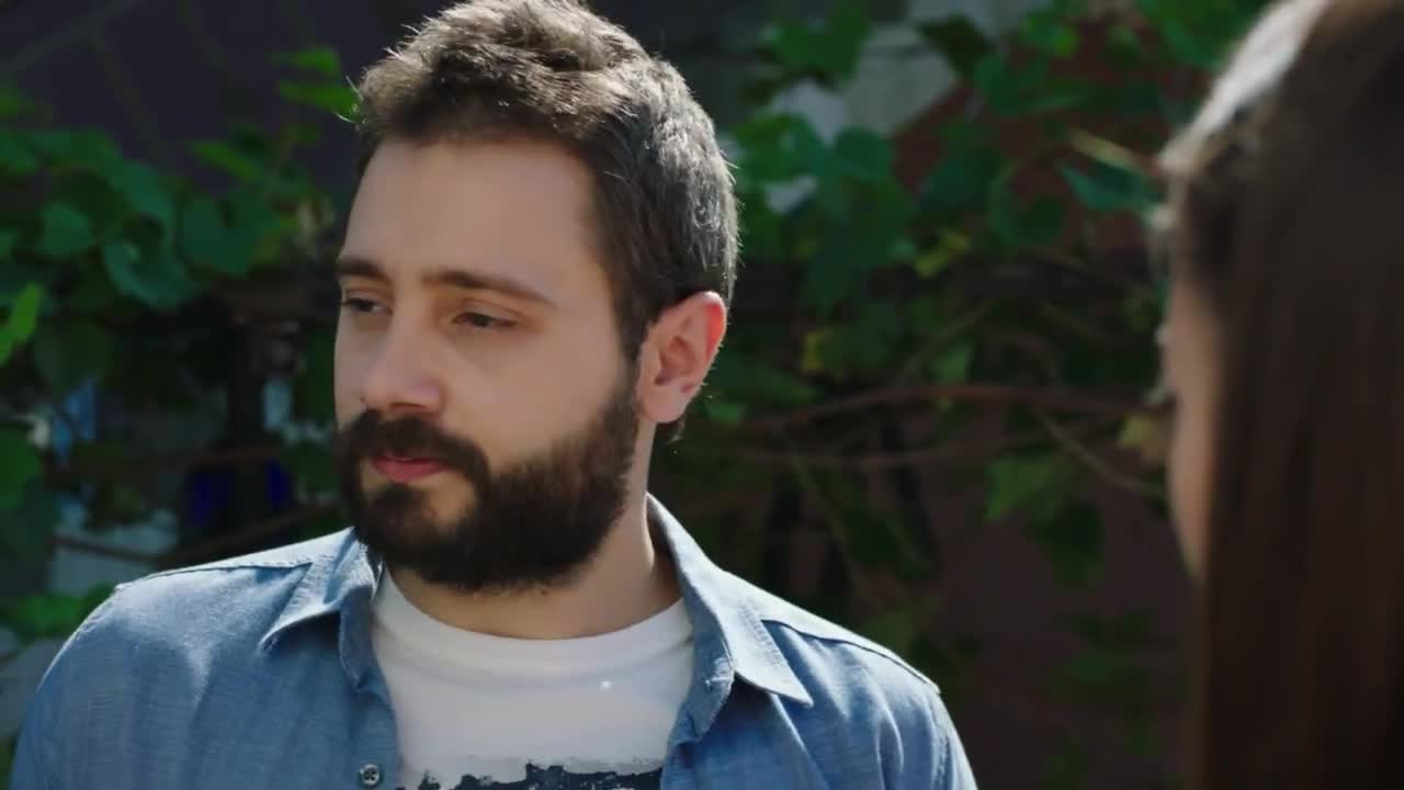 Кадры из сериала Госпожа Фазилет и ее дочери 5 серия 2 сезон (2017)