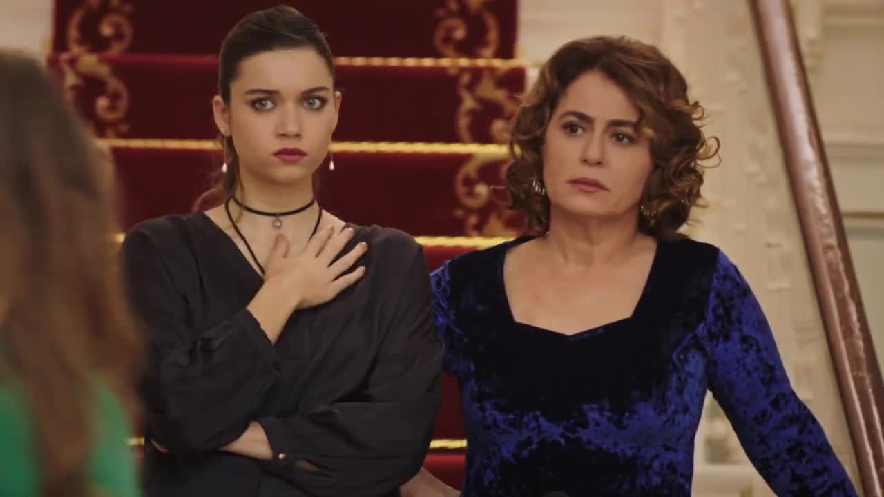 Кадры из сериала Госпожа Фазилет и ее дочери 73 серия 2 сезон (2017)
