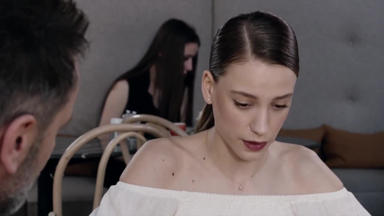 Кадры из сериала Фи, Чи, Пи 10 серия 1 сезон (2017)