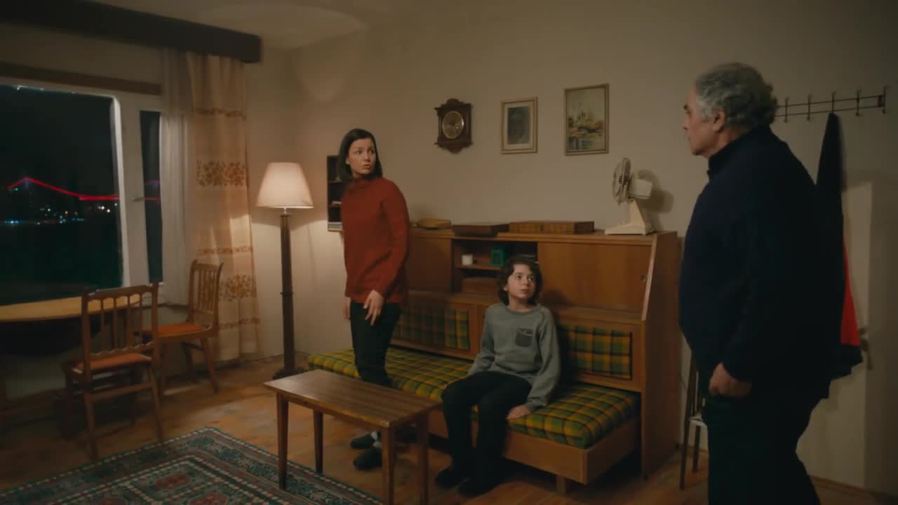Кадры из сериала Этот город последует за тобой 16 серия 1 сезон (2017)