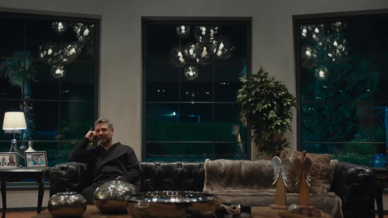 Кадры из сериала Этот город последует за тобой 36 серия 1 сезон (2017)