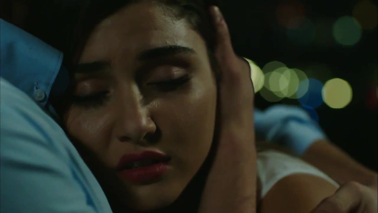 Кадры из сериала Дочери Гюнеш 18 серия 1 сезон (2015)
