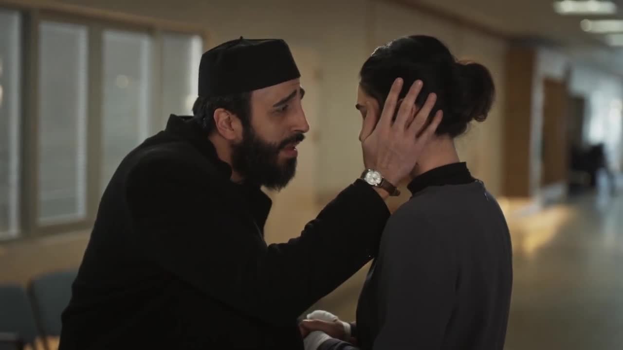 Кадры из сериала Красные бутоны 17 серия 2 сезон (2023)