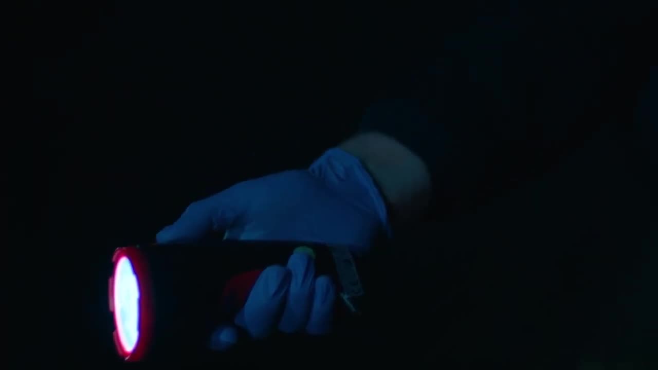 Кадры из сериала Бумажный дом 4 серия 1 сезон (2021)