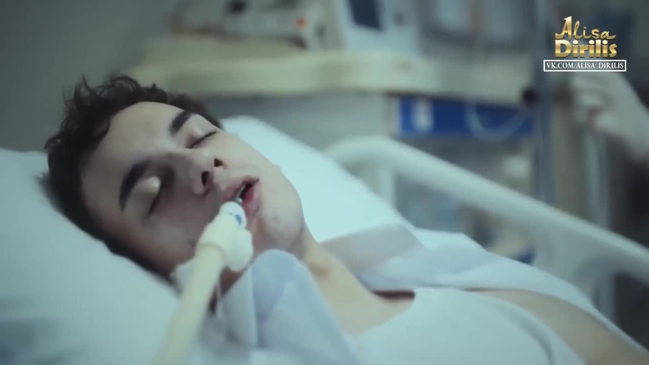 Кадры из сериала Моя мама – Анкара (2024)